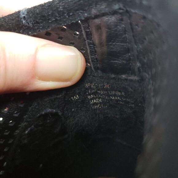 Sofft Bellview Wedge Ankle Boot Womens 11 Black Suede Side Zip Perforated Bootie - Picture 11 of 11